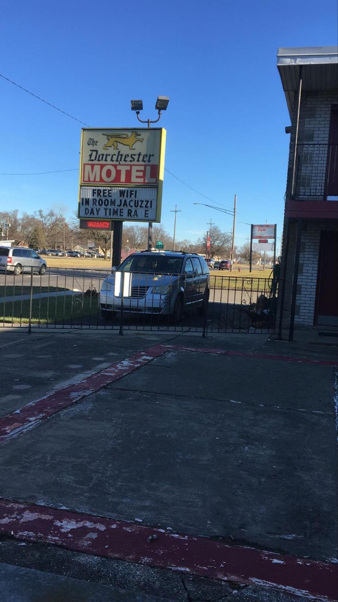 Dorchester Motel ファーミントンヒルズ エクステリア 写真